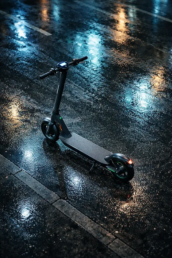 Elektromos roller ittas vezetése bűncselekmény – Dr. Király Enikő büntetőügyvéd Budapest